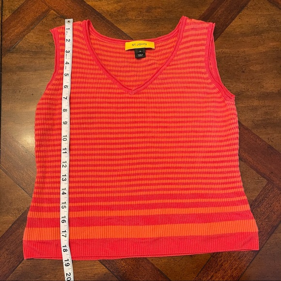 St. John Knit Tank Top - Picture 5 of 6
